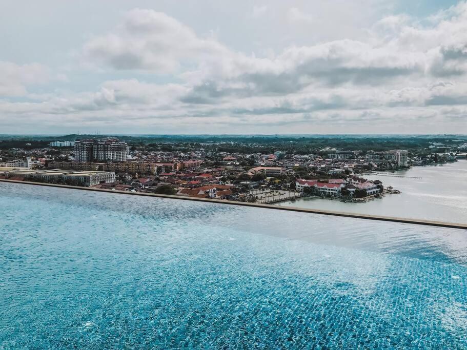 【3Bedr】Portuguese Seaview Cozy Suites 葡萄牙村海景 Malacca 外观 照片